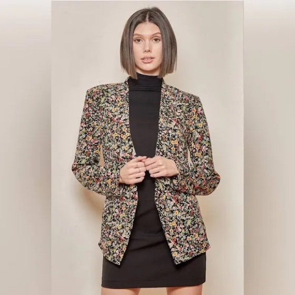 Lulus Floral Blazer (Lightweight + Comfy), Like New, Small - Picture 3 of 6